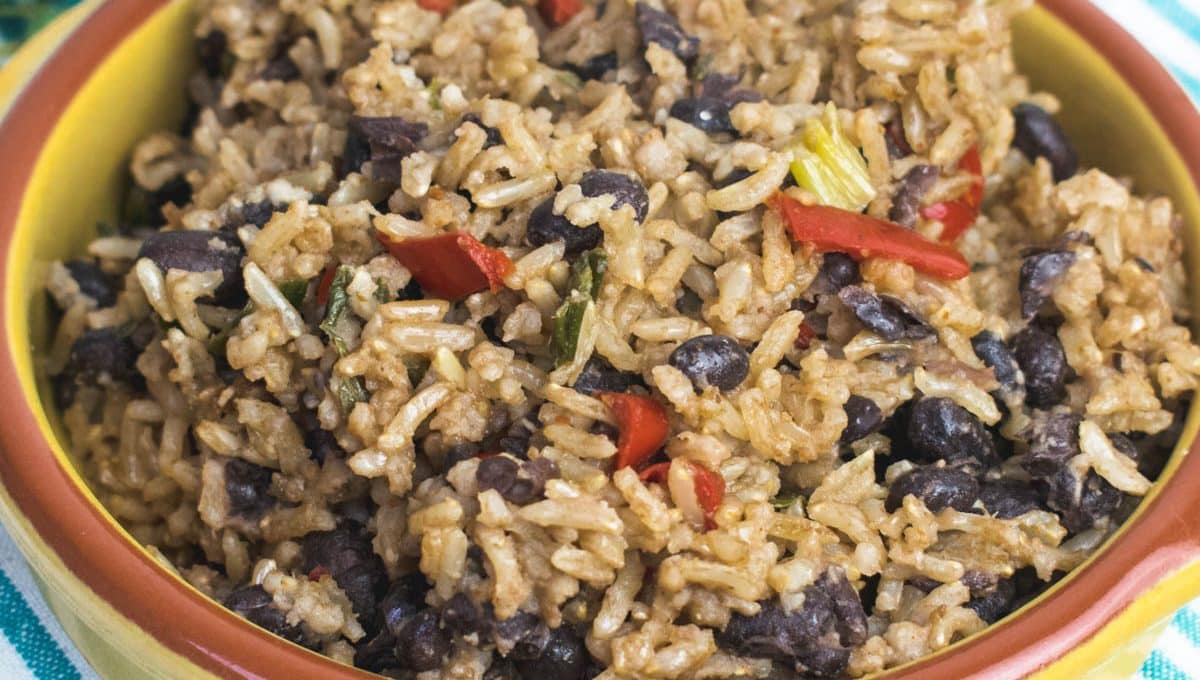 Easy Stovetop Rice And Peas Recipe Hint Of Helen