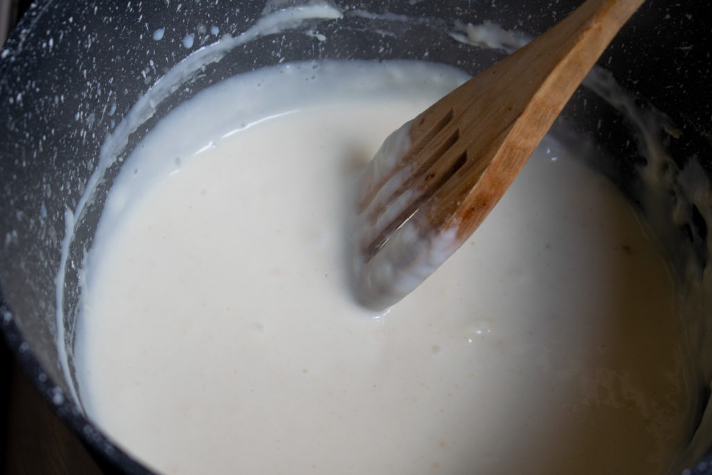 cooking roux sauce