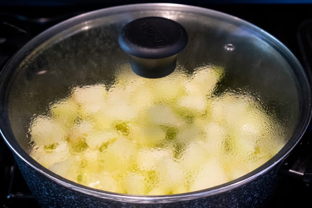 apple sauce cooking