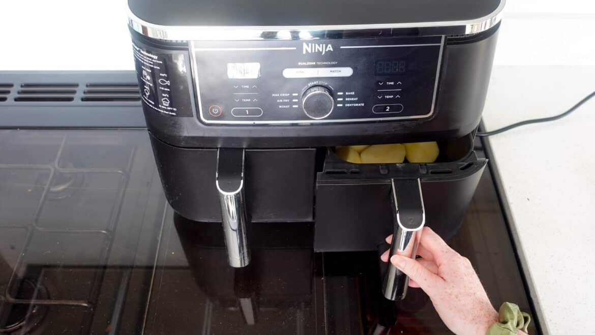 Air Fryer Roast Potatoes (no parboil) Recipe Hint Of Helen