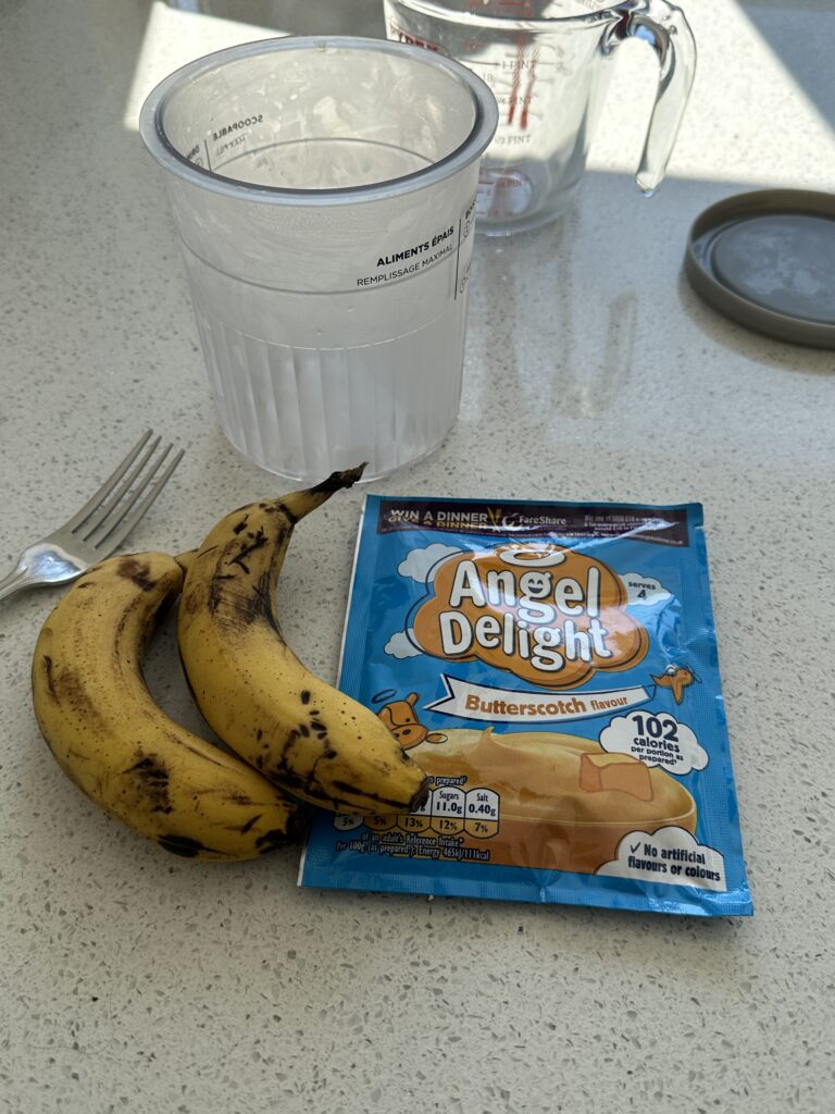 angel delight and 2 bananas