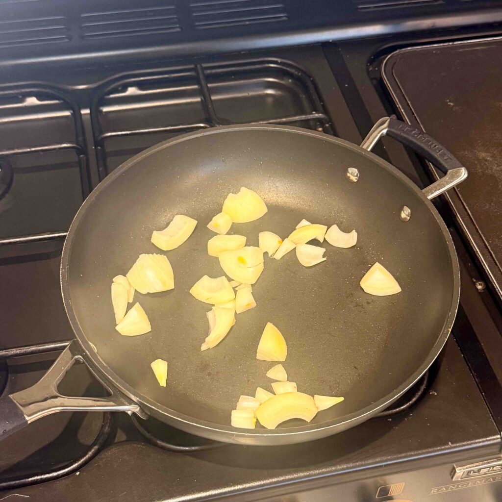 cooking onions with a little oil
