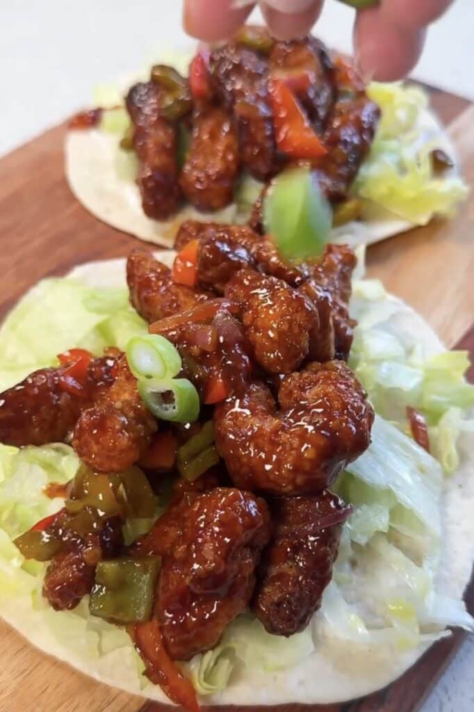 Chinese Chilli chicken tacos