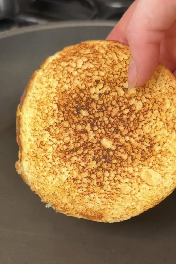 toasted burger buns