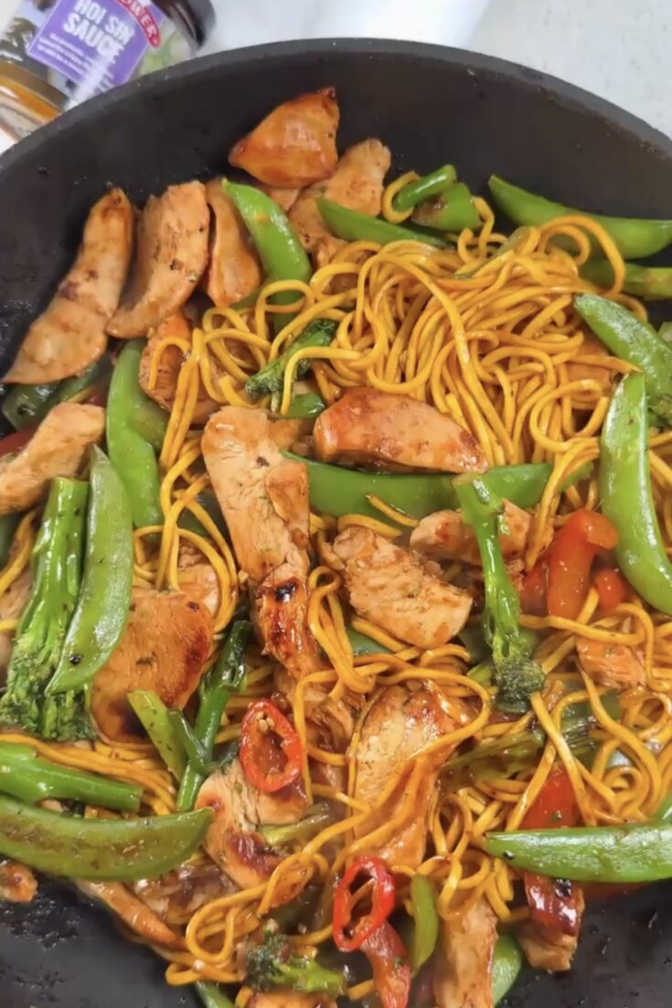 Sticky hoisin noodles